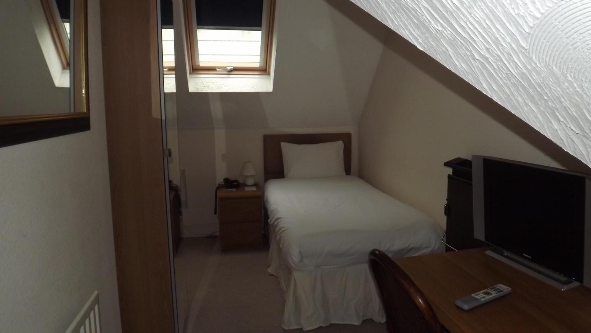 The Peacock Townhouse Hotel Kenilworth - Warwick Quarto foto